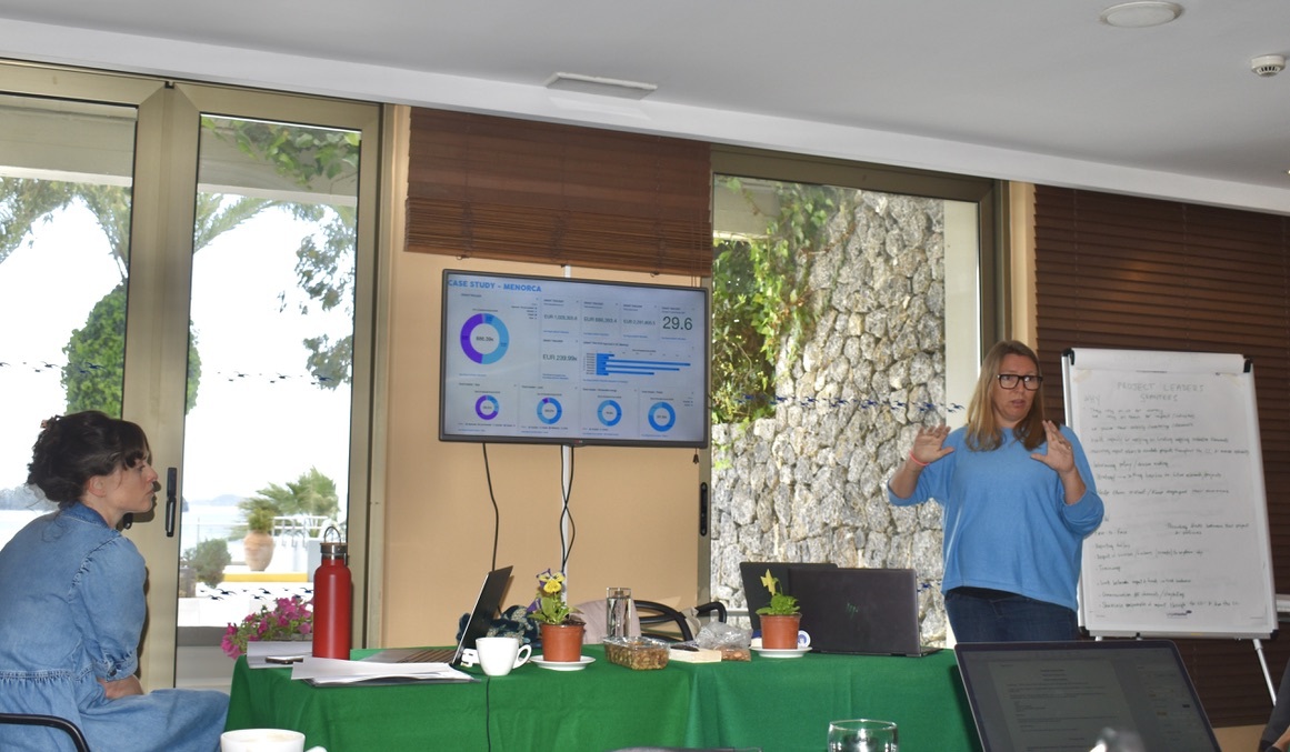 00F4F28A-F272-4089-9776-575048B192C8_1_105_c